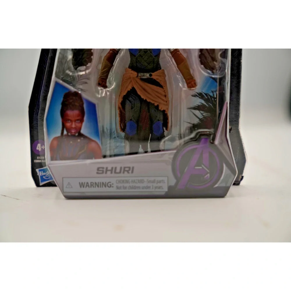 Marvel‎ Legends Black Panther Shuri 6